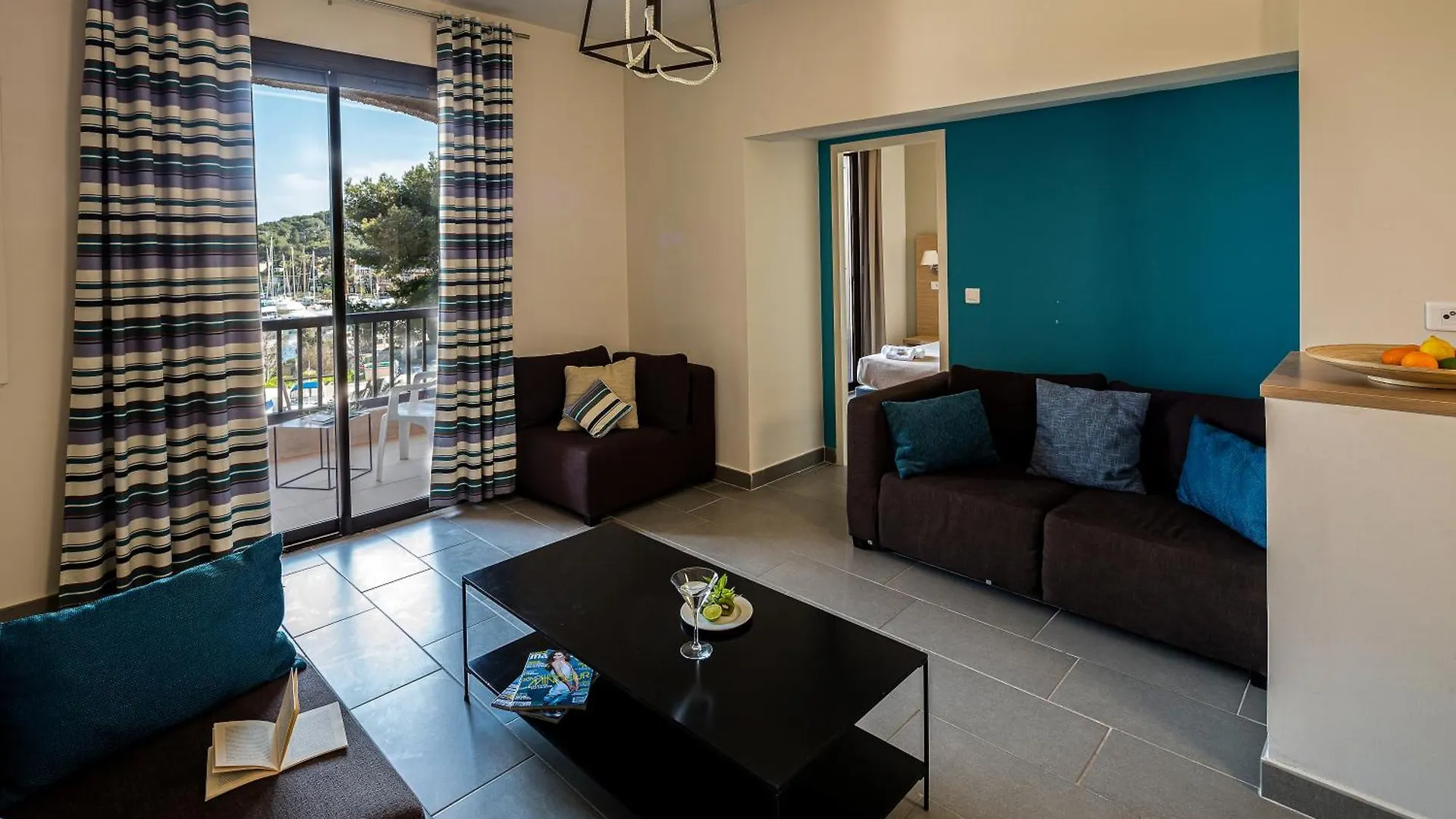 Les Appartements De L'Helios - Ile Des Embiez Six-Fours-les-Plages 0*,  France