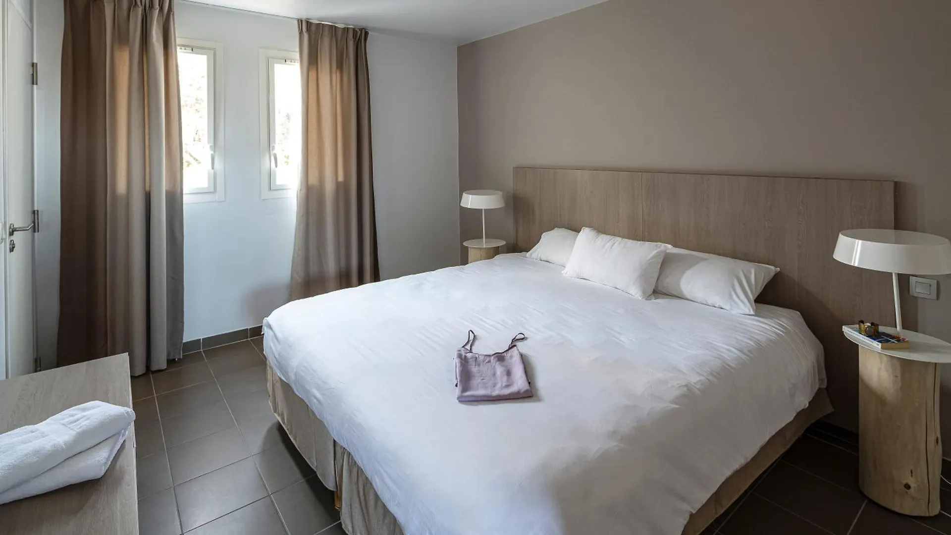 Les Appartements De L'Helios - Ile Des Embiez Six-Fours-les-Plages Appart hôtel